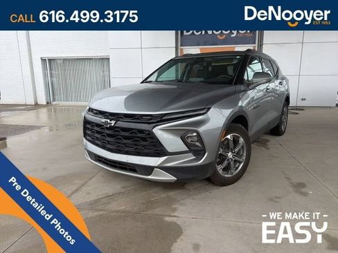 Used 2023 Chevrolet Blazer LT w/ Convenience Package AWD/4WD image 1