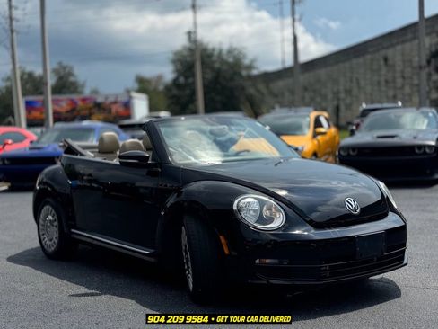 Used 2014 Volkswagen Beetle 1.8T FWD image 11