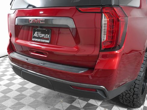 Used 2024 GMC Yukon AT4 image 36