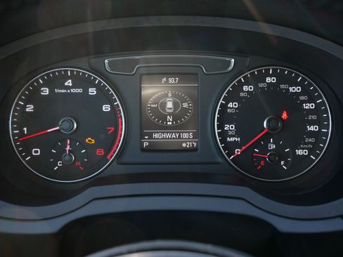 Used 2017 Audi Q3 2.0T Premium Plus w/ Premium Plus Package image 21