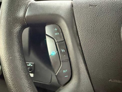 Used 2019 GMC Savana 3500 Extended w/ Driver Convenience Package image 17