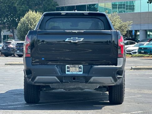 Used 2026 Chevrolet Silverado EV Trail Boss AWD/4WD image 5