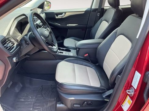Used 2021 Ford Escape Titanium w/ Titanium Elite Package AWD/4WD image 10