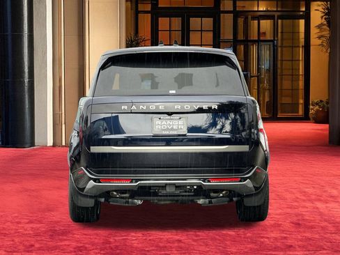 New 2025 Land Rover Range Rover SE image 11