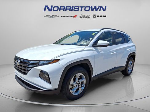 Used 2023 Hyundai Tucson SEL AWD/4WD image 3