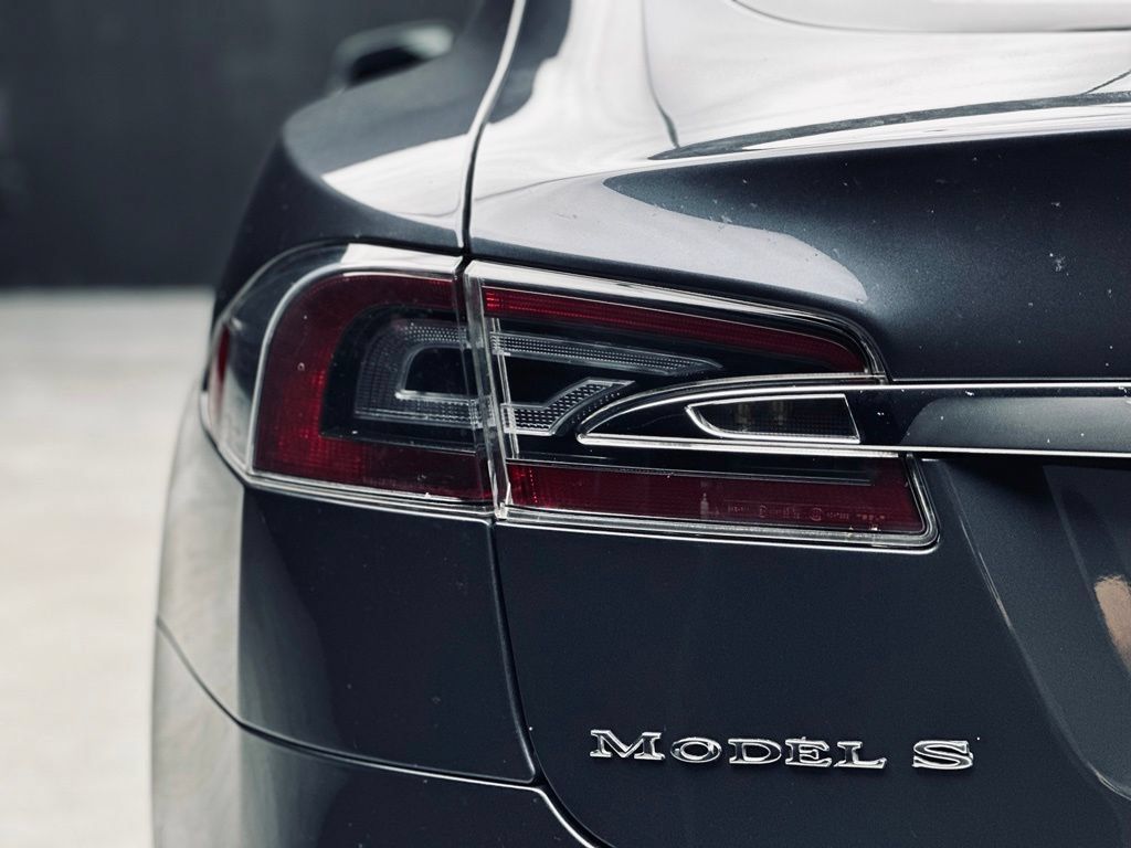 Used 2016 Tesla Model S 90D AWD/4WD image 15