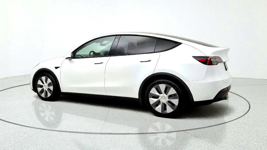 Used 2023 Tesla Model Y Long Range AWD/4WD image 7