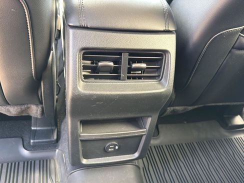Used 2022 Ford Edge SEL AWD/4WD image 19