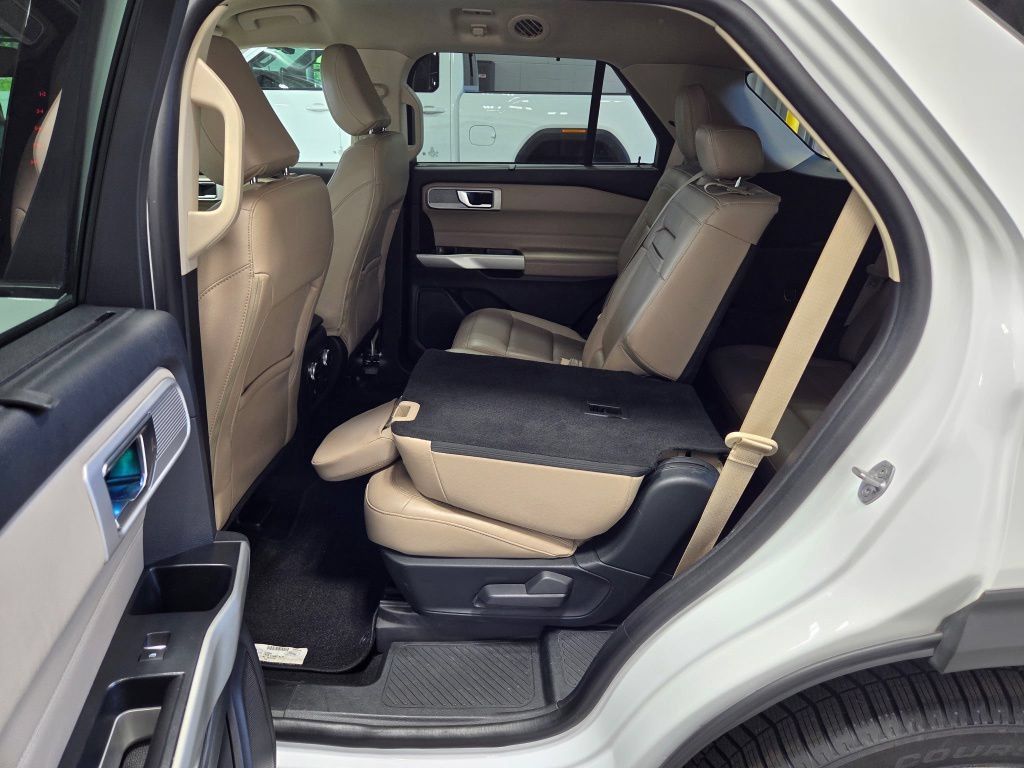 Used 2021 Ford Explorer Limited AWD/4WD image 21