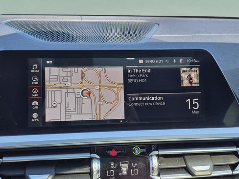 Used 2021 BMW 330i Sedan w/ M Sport Package RWD image 28