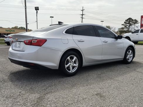 Used 2017 Chevrolet Malibu LS image 6