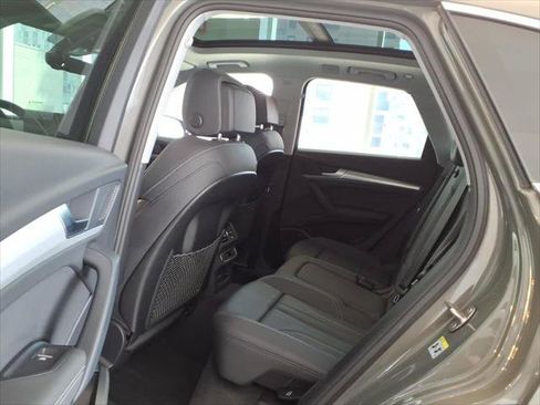 Certified 2024 Audi Q5 2.0T Premium Plus w/ Premium Plus Package AWD/4WD image 17