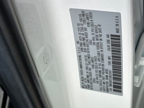 Certified 2025 MAZDA CX-50 AWD 2.5 Turbo w/ Premium Pkg image 34