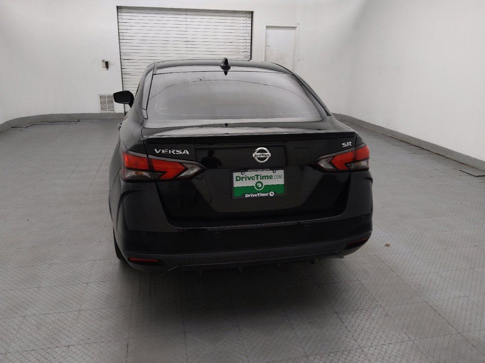 Used 2022 Nissan Versa SR FWD image 6