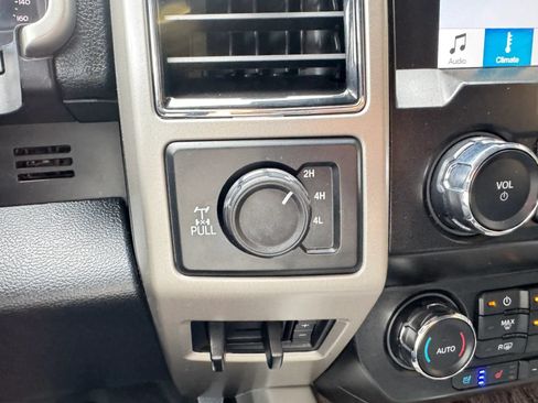 Used 2019 Ford F250 Lariat AWD/4WD image 21