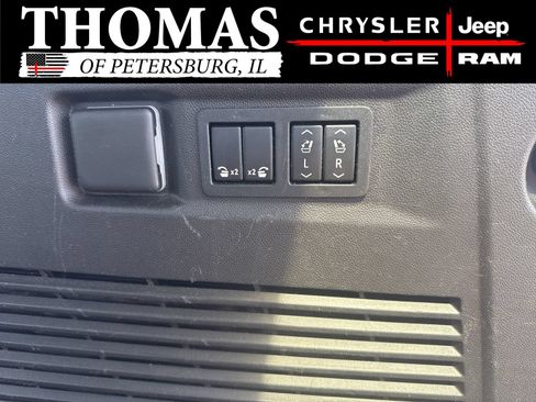 Used 2021 Chevrolet Tahoe Premier AWD/4WD image 21