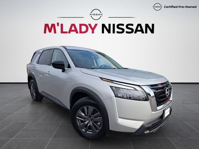 Certified 2025 Nissan Pathfinder S