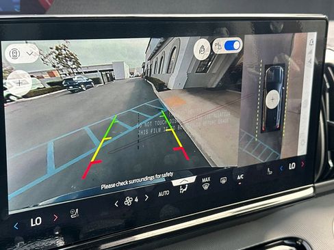 New 2025 Ford Expedition Active image 21