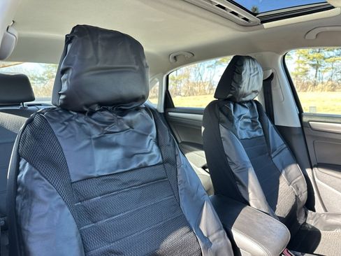 Used 2014 Volkswagen Passat 2.5 SE image 25