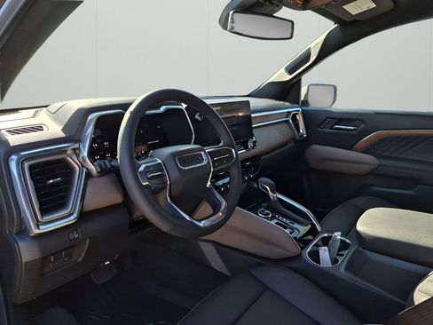 New 2026 GMC Canyon Denali w/ LPO, Denali Black Edition image 29