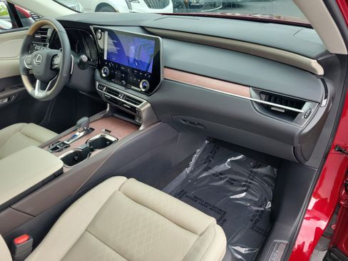 Used 2023 Lexus RX 350 FWD w/ Cold Area Package image 11