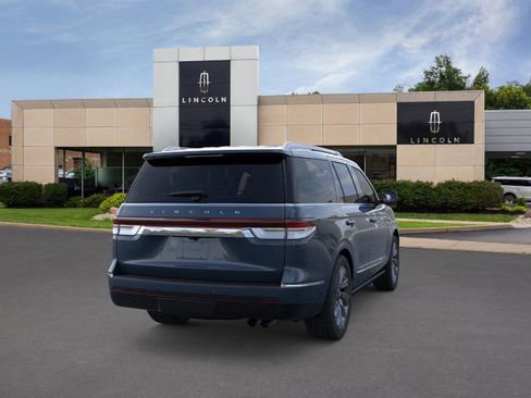 New 2024 Lincoln Navigator Reserve image 8