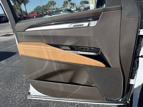 New 2026 Cadillac Escalade Luxury w/ Touring Package image 17