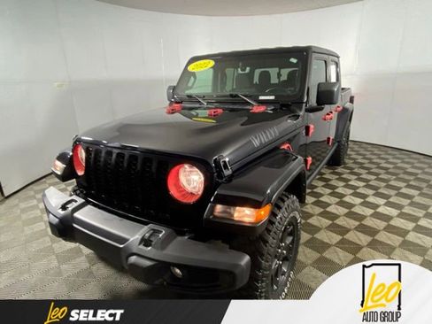 Used 2022 Jeep Gladiator Sport AWD/4WD image 4