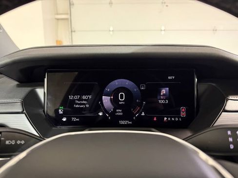 Certified 2025 GMC Acadia Elevation image 16