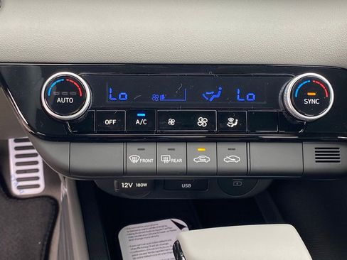 New 2026 Hyundai Elantra Sport FWD image 17