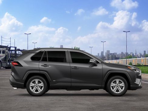 New 2025 Toyota RAV4 XLE image 12