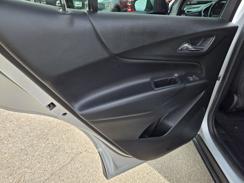 Used 2019 Chevrolet Equinox LT image 43