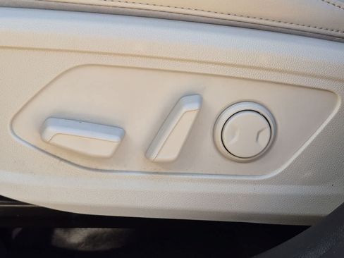 Used 2024 Kia Sorento S FWD image 18