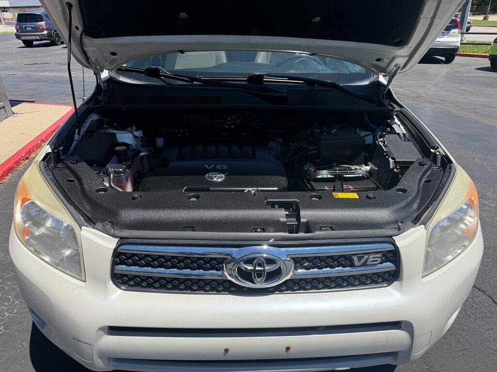 Used 2007 Toyota RAV4 Limited AWD/4WD image 22