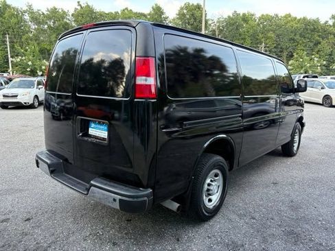 Used 2019 Chevrolet Express 2500 w/ Driver Convenience Package RWD image 5