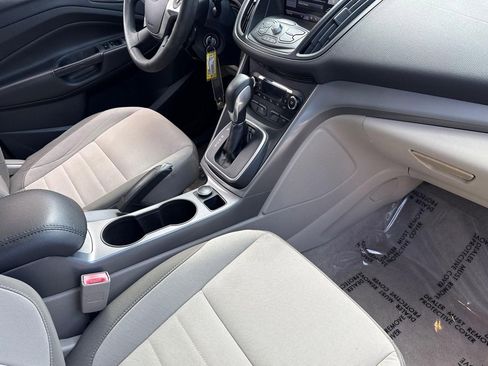 Used 2013 Ford Escape SE image 31