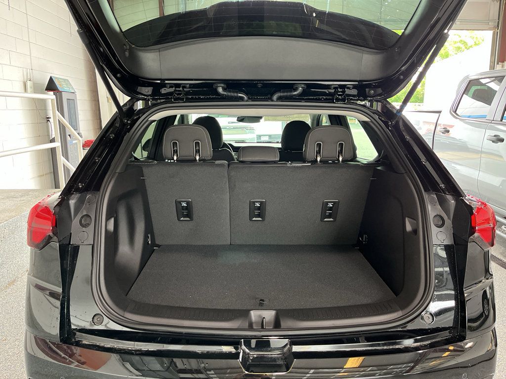 New 2027 Chevrolet Bolt LT w/ Comfort Package FWD image 8