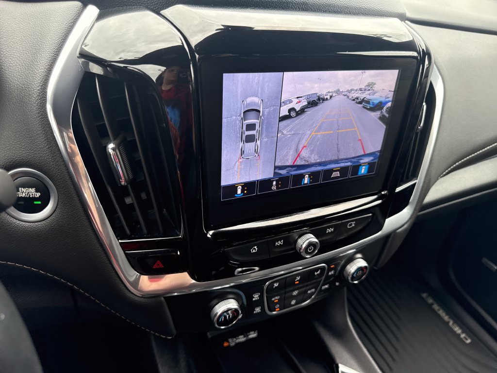 Certified 2023 Chevrolet Traverse LT w/ LT Premium Package AWD/4WD image 24
