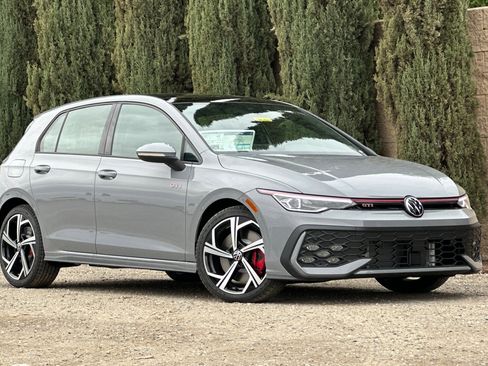 New 2025 Volkswagen GTI SE image 2