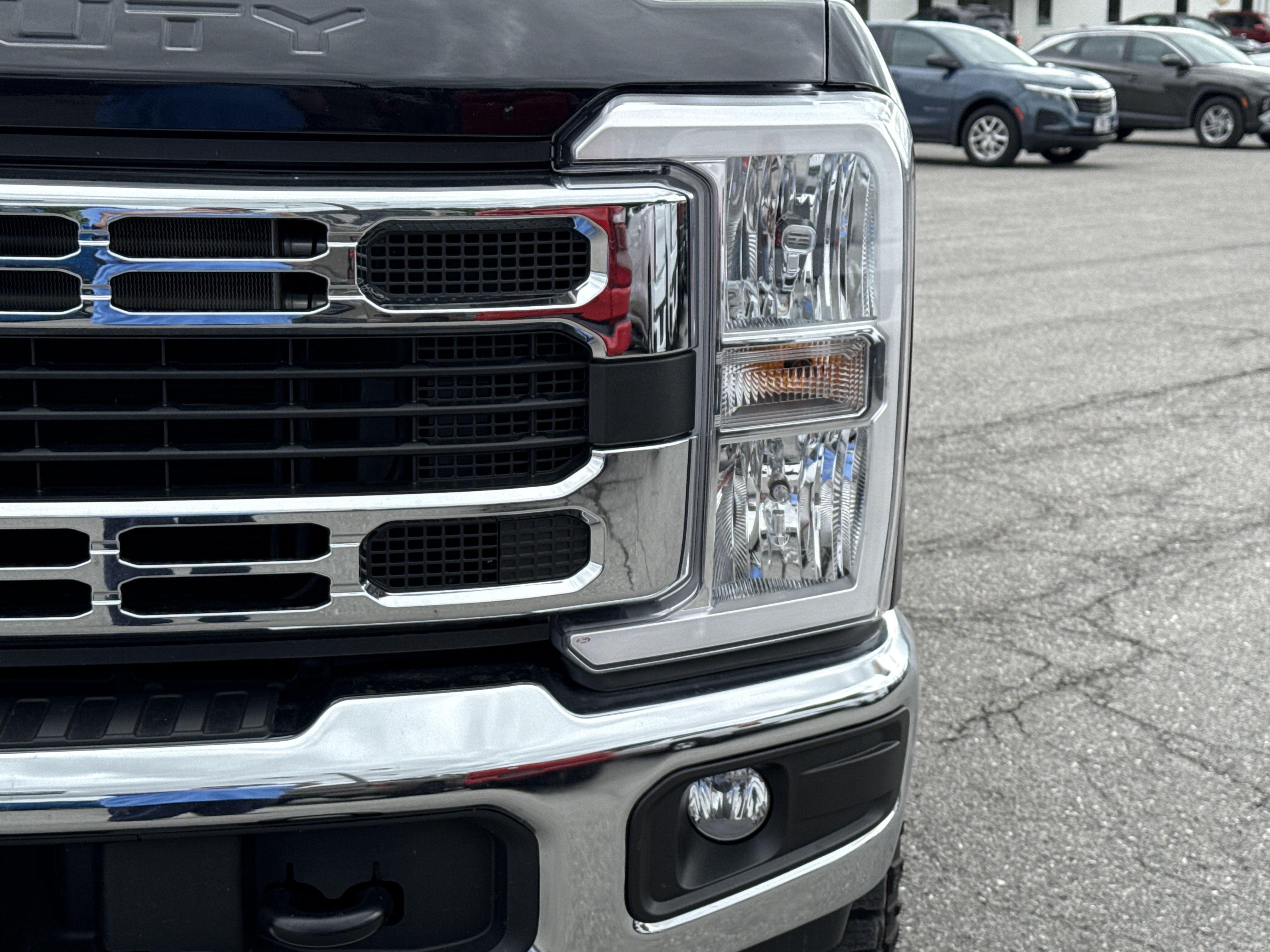 Used 2026 Ford F250 XLT w/ Tremor Off-Road Package AWD/4WD image 9