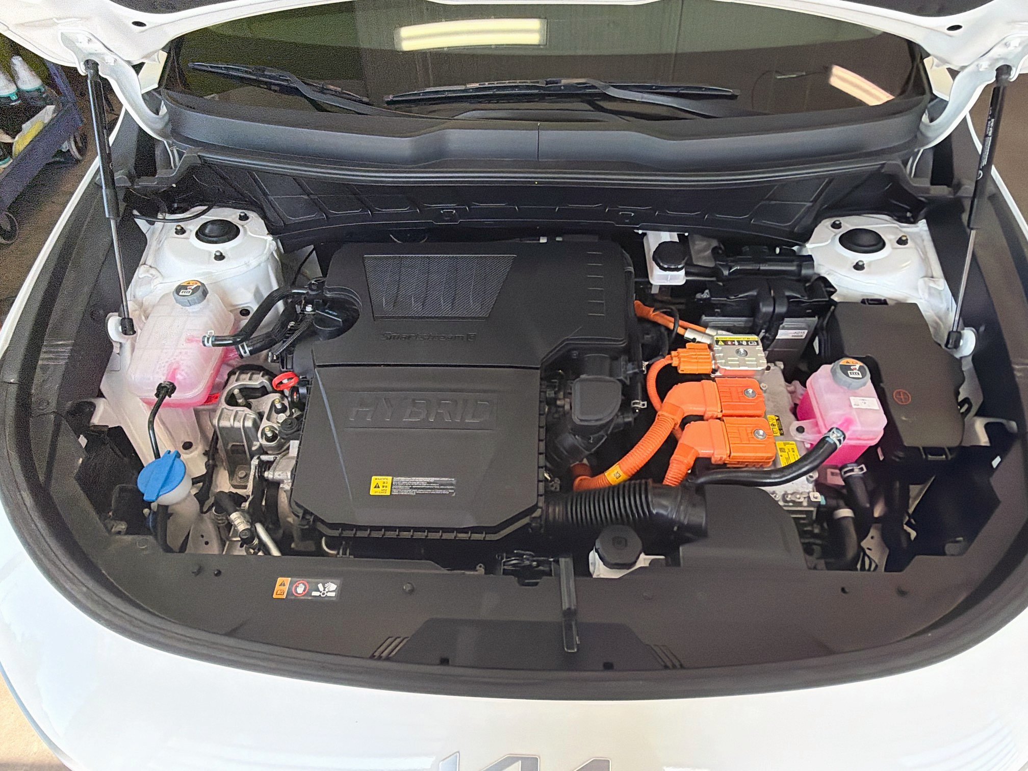 Used 2025 Kia Niro LX FWD image 33