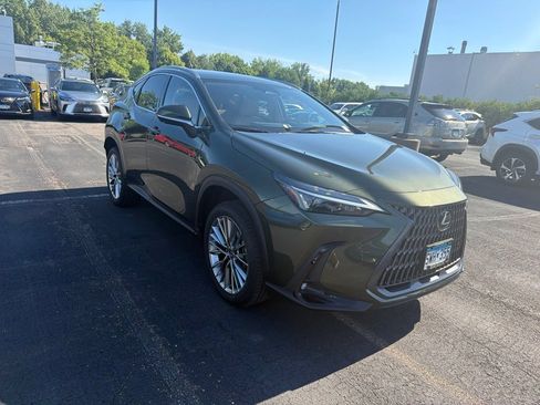 Used 2025 Lexus NX 350h AWD w/ Premium Package image 15