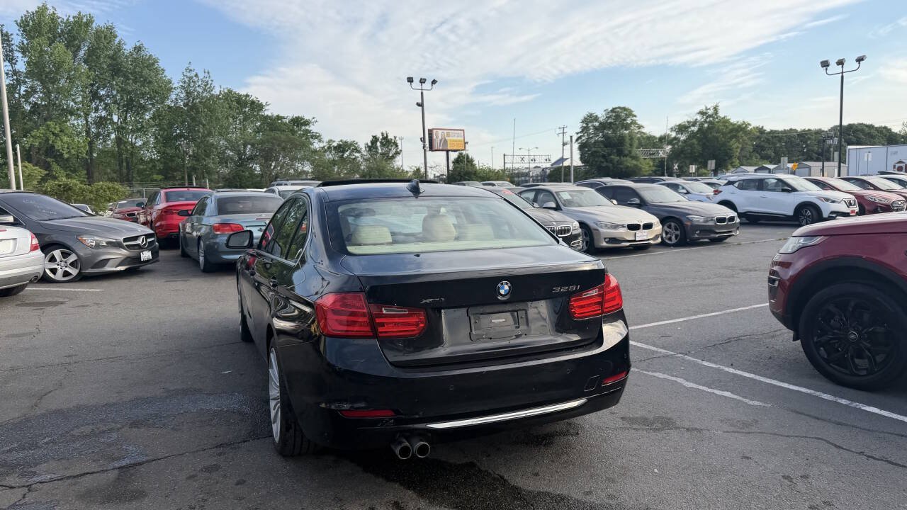 Used 2013 BMW 328i xDrive Sedan AWD/4WD image 5