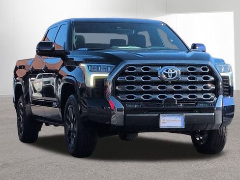 Used 2024 Toyota Tundra Platinum AWD/4WD image 3