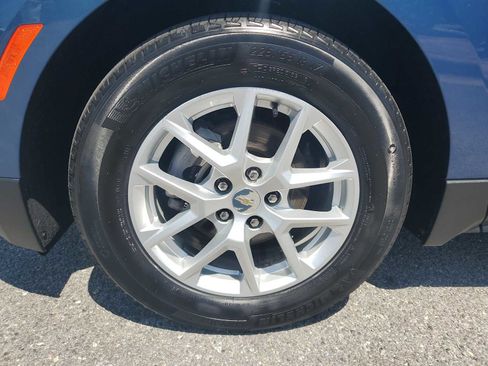 Used 2024 Chevrolet Equinox LT FWD image 10