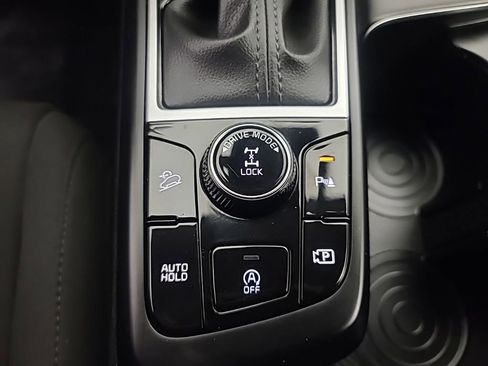 Used 2025 Kia Sportage LX AWD/4WD image 36