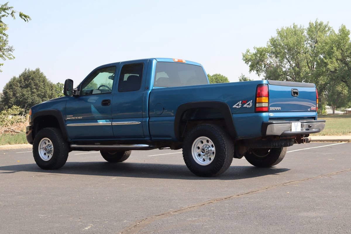 Used 2004 GMC Sierra 2500 SLT w/ Heavy-Duty Power Package AWD/4WD image 7