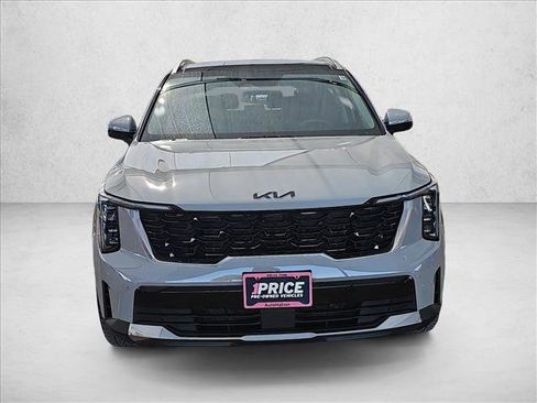 Used 2024 Kia Sorento S w/ Panoramic Sunroof Package image 8