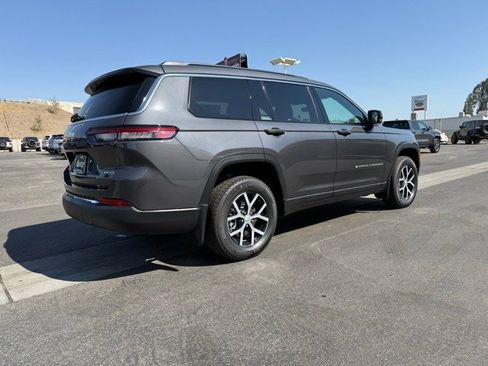 New 2025 Jeep Grand Cherokee L Limited w/ Trailer Tow Package image 6