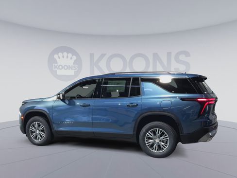 New 2026 Chevrolet Traverse LT w/ Driver Confidence Package image 8